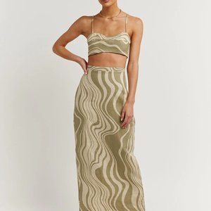 NWOT Dissh Green Swirl Linen Crop Top